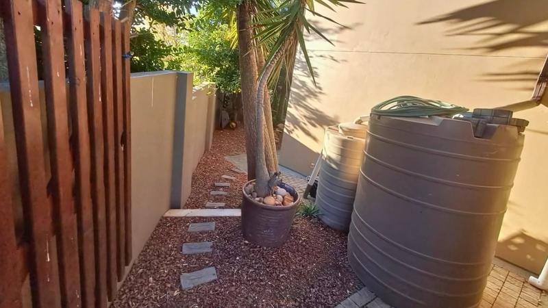 4 Bedroom Property for Sale in Monte Christo Western Cape